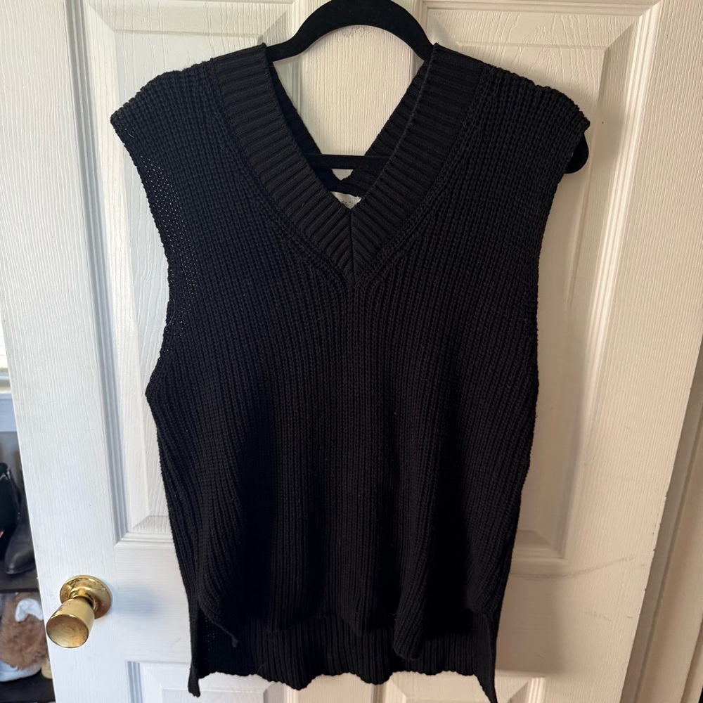RD Style Black Knit Vest